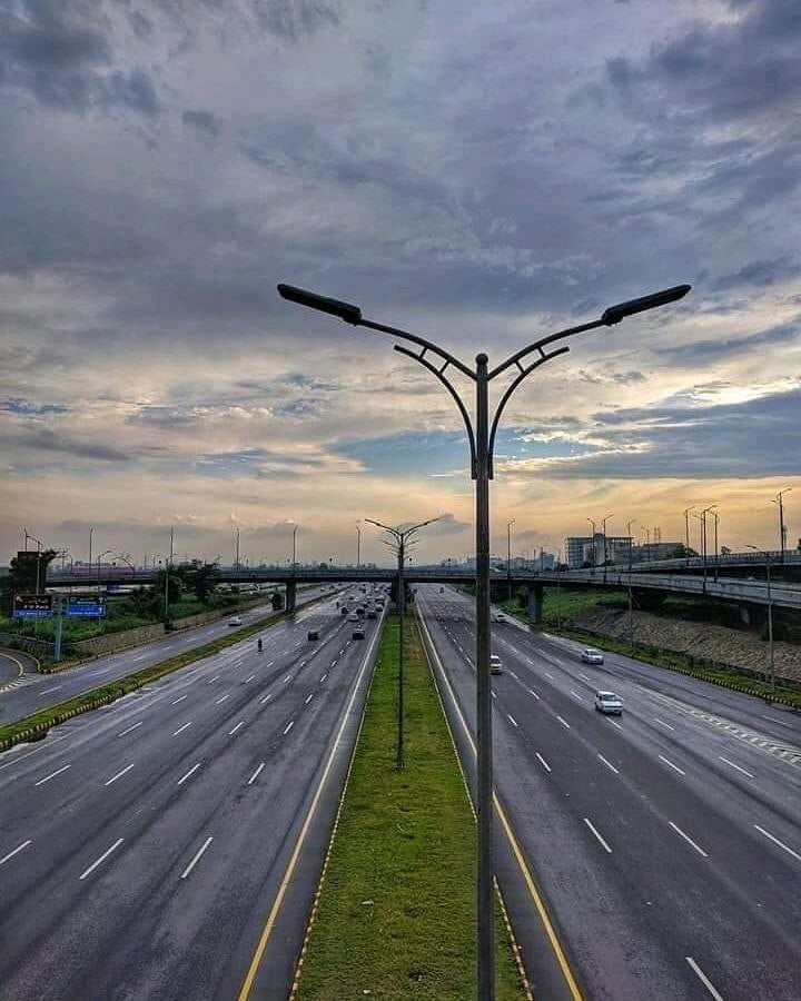 Islamabad Expressway in the morning